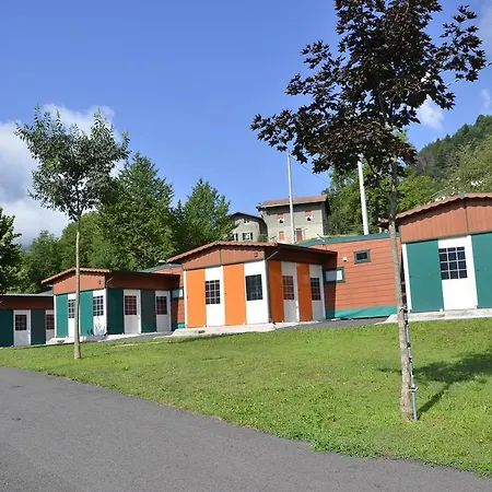 Adamello キャンプ場 *